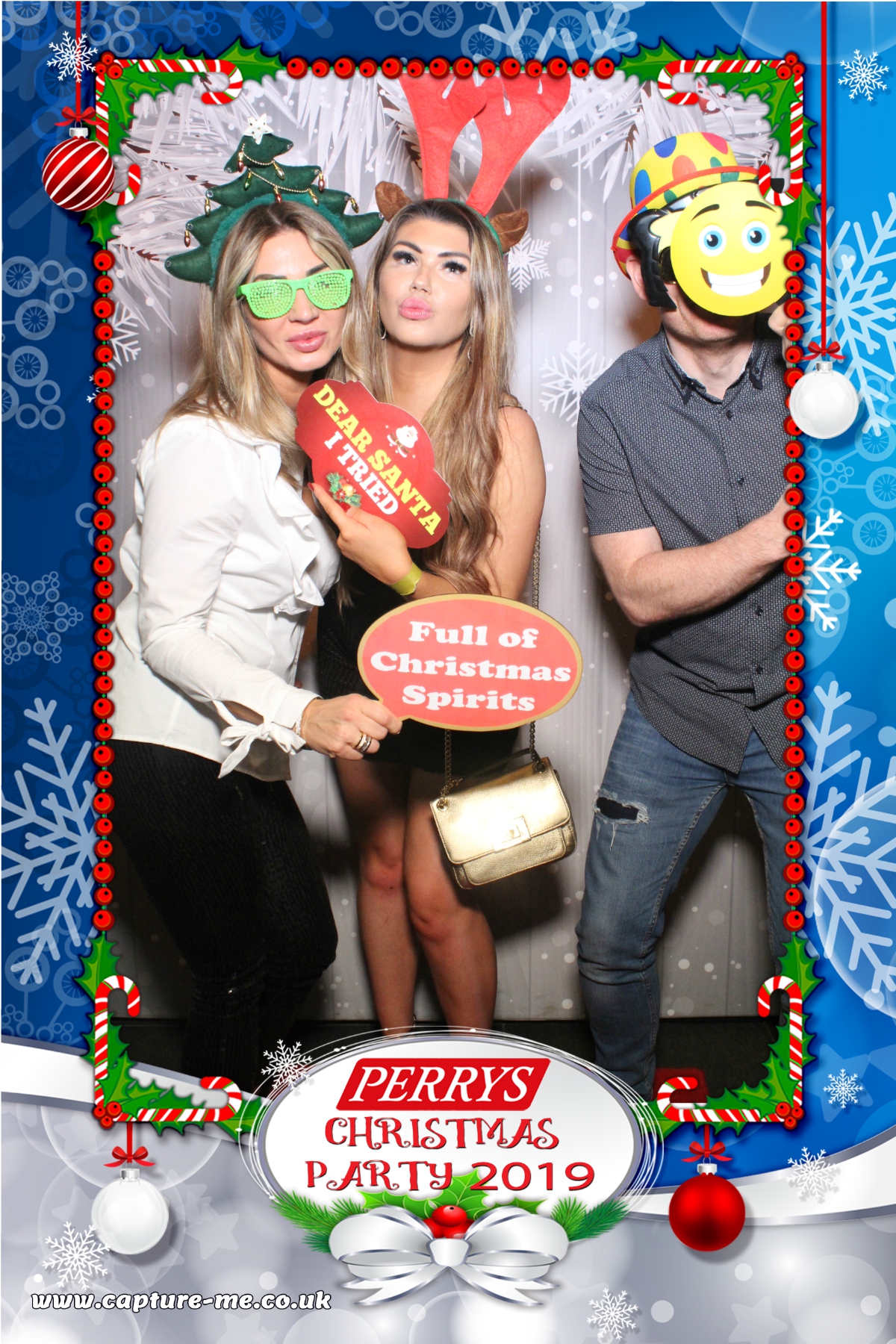 Perrys Aylesbury Christmas Party | View more photos from the event at gallery.capture-me.co.uk/u/Capture-me/Perrys-Aylesbury-Christmas-Party